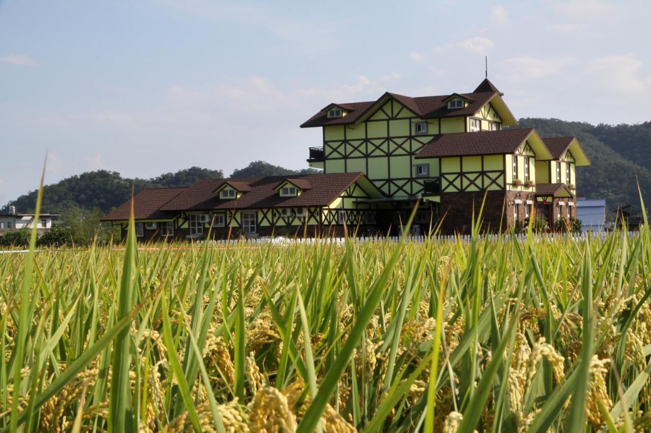 Luxembourg Hills Homestay Jiaoxi Bagian luar foto
