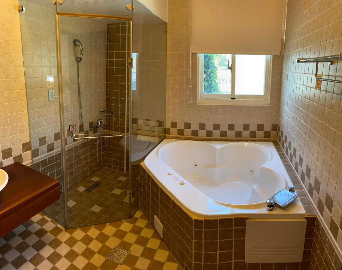 Luxembourg Hills Homestay Jiaoxi Bagian luar foto
